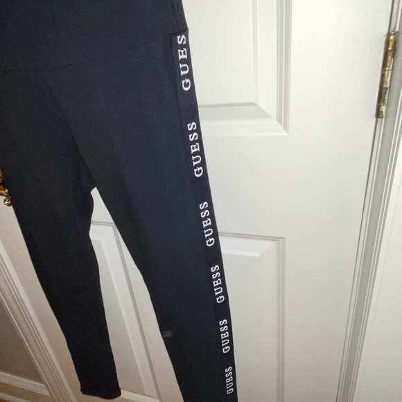 Women’s athletic Guess racer stripe leggings. NWT - Picture 2 of 10